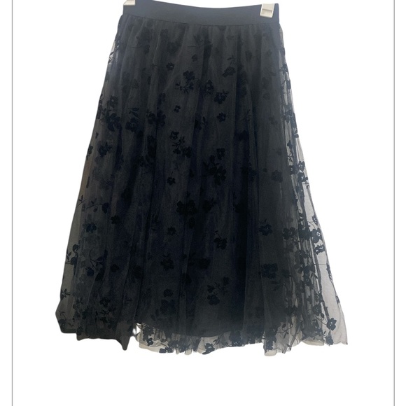 Ultra Pink Brand Black Mesh NWT MIDI Skirt Floral Size Medium - Picture 1 of 7